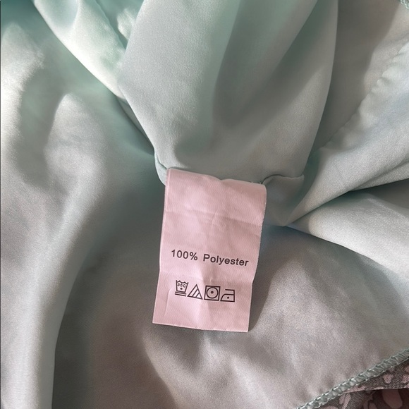 Chic Sage Green Midi Dress - Picture 5 of 6